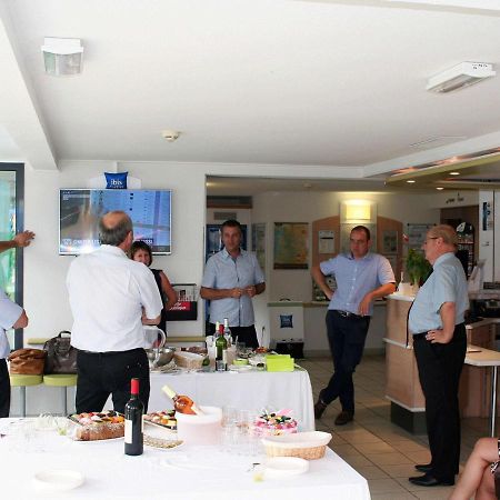 Ibis Budget Niort - La Creche Ngoại thất bức ảnh