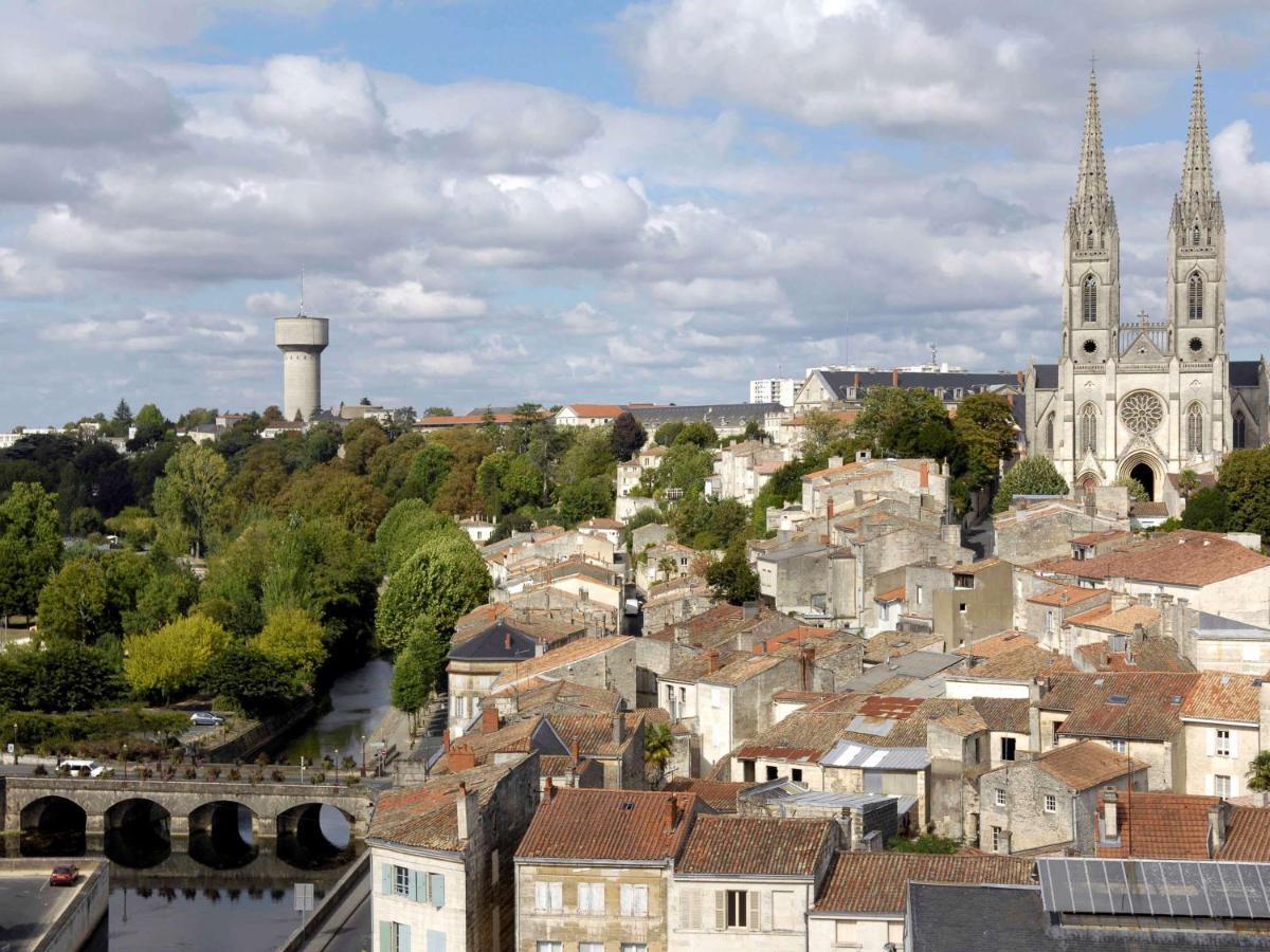 Ibis Budget Niort - La Creche Ngoại thất bức ảnh